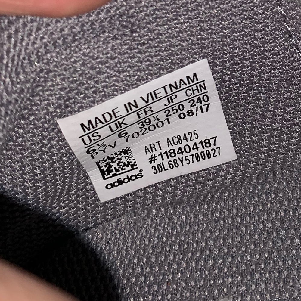 Silver Adidas - Picture 3 of 3